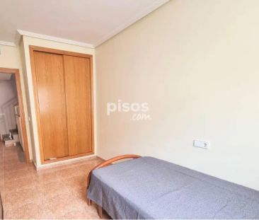 Casa en alquiler en Avda 1º de Mayo - Photo 3