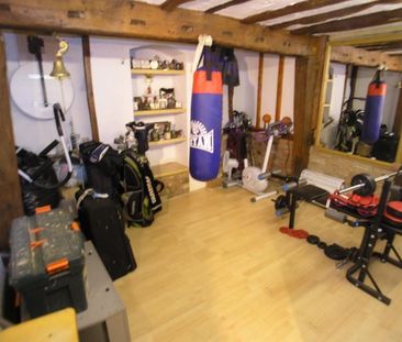 1 bedroom Flat To Let - Photo 5