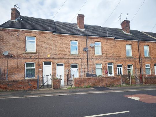 3 Bed Terraced House, Well Lane, S60 - Photo 1