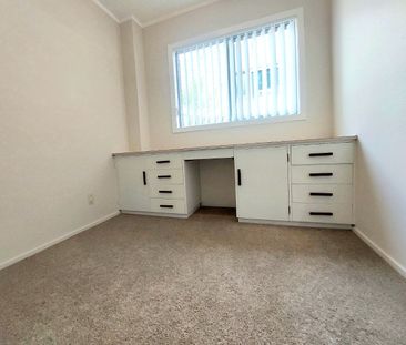Sunny Ground-Floor Two-Bedroom Unit- Brown Street, Central Tauranga... - Photo 5