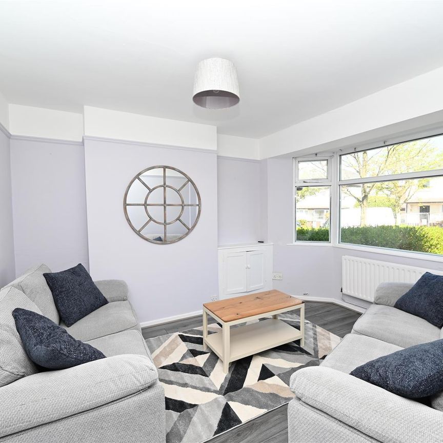 110 Ulsterville Avenue, Belfast, BT9 7AR - Photo 1