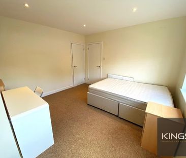 3 bedroom terraced house to rent - Photo 5