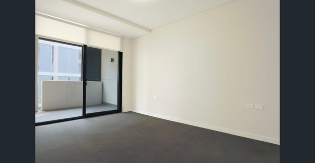 One Bedroom Plus Study apartment for rent in Waitara! - Photo 1