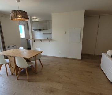 Location Appartement 3 pièces 60m² BOUGUENAIS 44340 - Photo 2