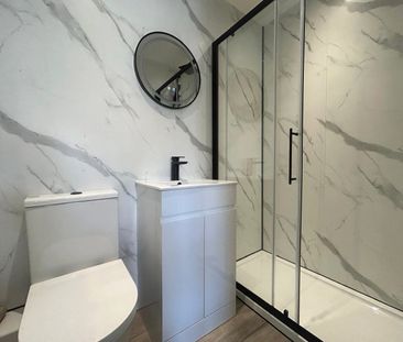 Canterbury Road, Guildford, Surrey, GU2 9TF - Photo 3