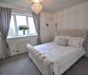 2 bedroom semi-detached house to rent - Photo 4