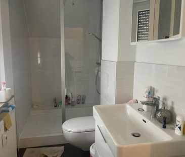 Schicke teilmöblierte DG-Wohnung zu vermieten - Photo 6