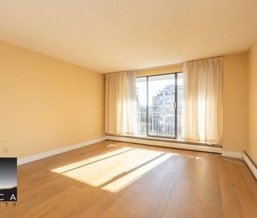 (ORCA-REF#301-1745E)*Bright & Spacious 2-Bed Corner Unit in Ambleside* - Photo 2