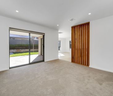 12 Quigley Street, Googong - Photo 2