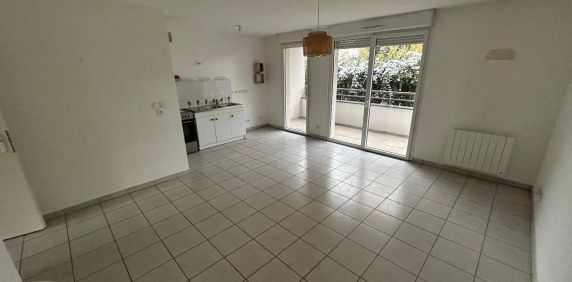 Appartement à louer 3 pièces 61.42m² - Photo 2
