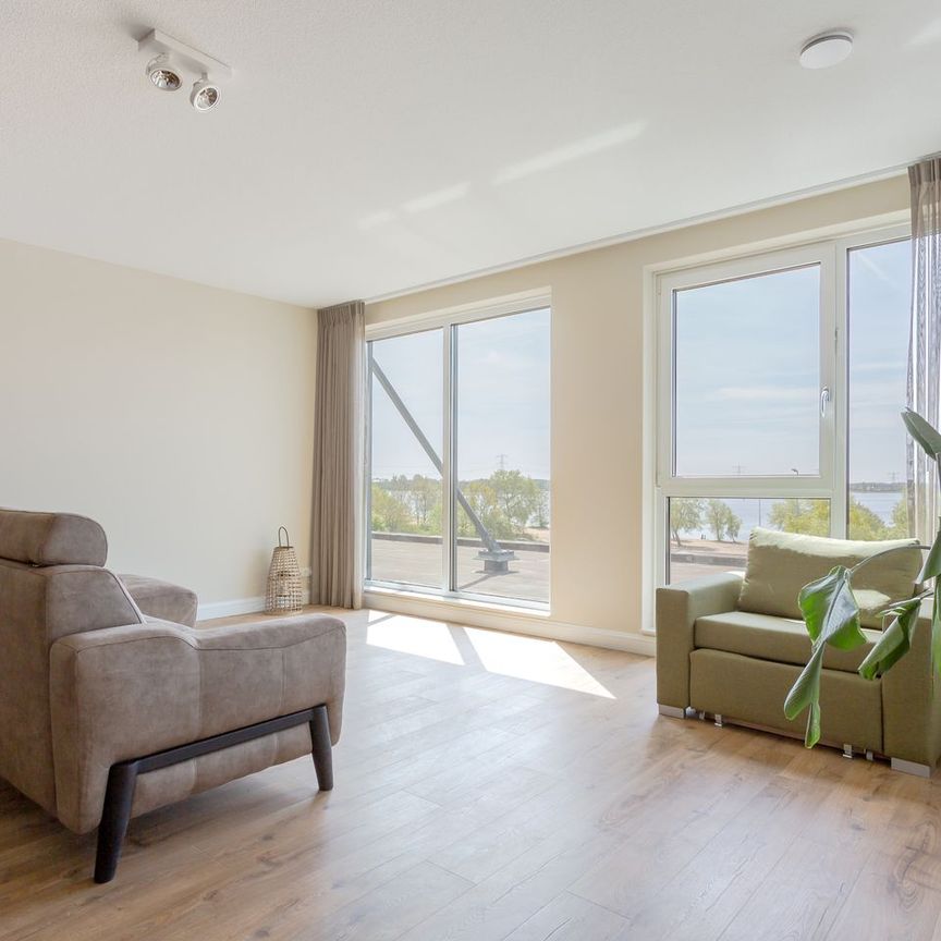 Appartement te huur: Zeeduinweg 394 1361 BG Almere - Foto 1