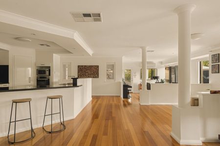 Spacious Riverside Family Home with Pool, Entertaining & Expansive Grounds - Photo 4