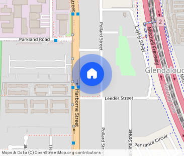 EXECUTIVE TOWNHOUSE CLOSE TO EVERYTHING! - Photo 1