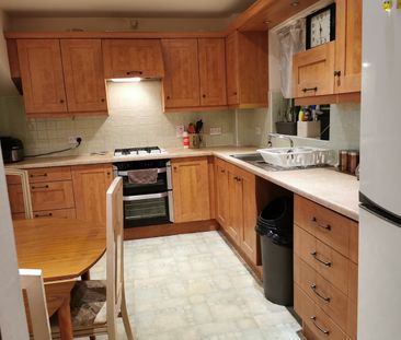 Room in a Shared House, Anchor Crescent, B18 - Photo 1