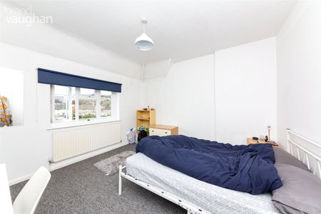 5 bedroom semi-detached house to rent - Photo 4