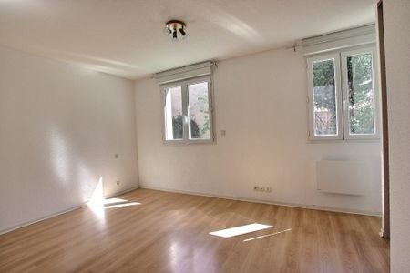 Location Appartement 2 pièces 43m² CLERMONT FERRAND 63000 - Photo 4