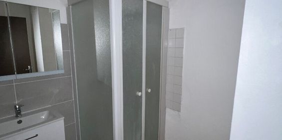 Location Appartement 1 pièce 32m² - Photo 3