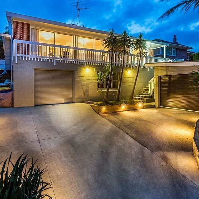 Large home with granny .Rent negotiable - Photo 1