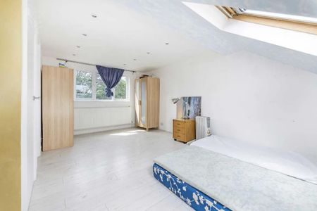 Holders Hill Road, NW7 1ND, London - Photo 4