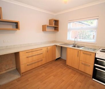 2 bedroom semi-detached house to rent - Photo 2