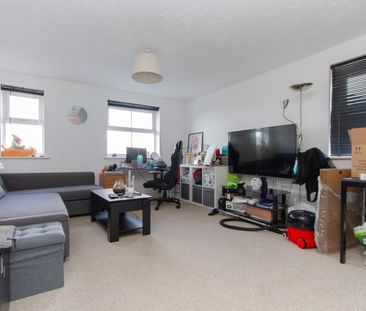 1 Bed Flat, Drapers Fields, CV1 - Photo 1