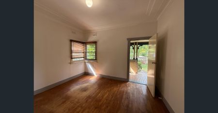 Conveniently Located - Photo 3