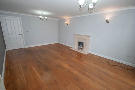 Lawford Lane, Rugby, CV22 - Photo 2