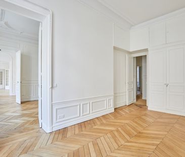 Appartement • Mairie, Paris 8ème - Photo 3