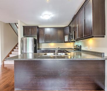 For Lease - 1030 Oakcrossing Gate Unit# 47, London North, Ontario - Photo 3