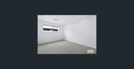 Stylish 4-Bedroom Family Home – Comfort, Space & Convenience - Photo 3