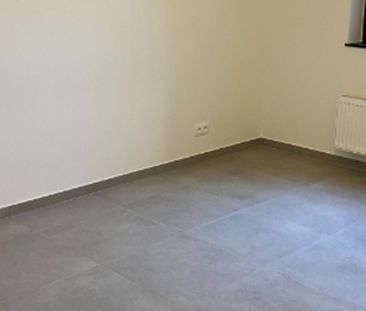 Appartement te huur in Rumbeke voor € 900 met 2 slaapkamers - Photo 3