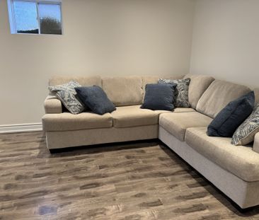 For Lease - 71 Golf Links Drive, Aurora, Ontario - Photo 3