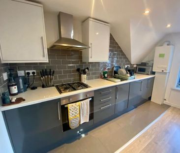 2 bedroom flat to rent - Photo 5