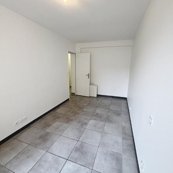 Location Appartement 3 pièces 59m² ST ANDRE DE CUBZAC 33240 - Photo 1