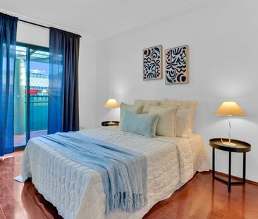 Brilliant Location - Photo 3