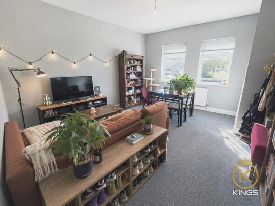 2 bedroom ground floor flat to rent - Photo 1
