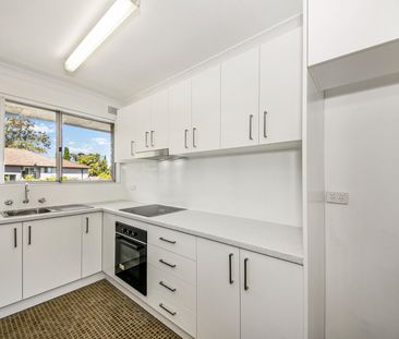 Air-Conditioned One Bedroom Unit with Built-in Wardrobe and Single ... - Photo 5