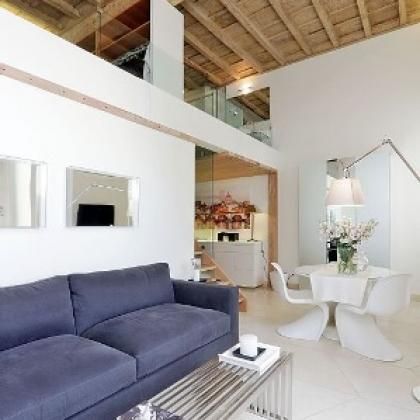 Spagna: Beautifully renovated 2 Bedroom, 2 bath loft located on high bright floor. Entrance, living room, views of Trinità dei Monti, modern kitchen, air conditioning, elevator. Ref 1634 - Photo 1