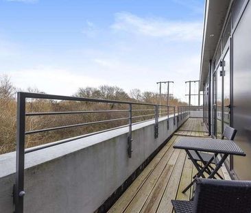 Overbridge Square, Newbury, RG14 - Photo 3