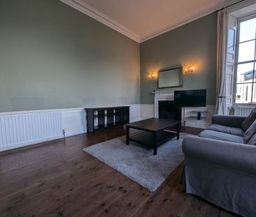 2 bed Flat to rent - Photo 1