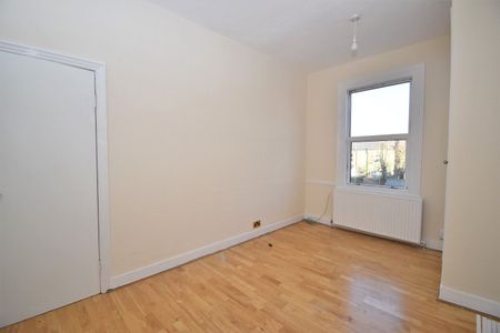 Wellmeadow Road, London, SE6 - Photo 4