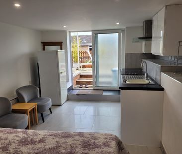***ALL BILLS INCLUDED*** Wyndham Avenue, High Wycombe - Photo 6