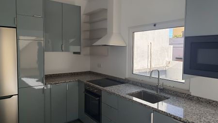 Moradia V2 em zona centro da Cidade de Faro, Algarve - Foto 3