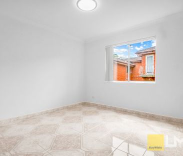 WELL-MAINTAINED BLOCK & APARTMENT - Photo 6