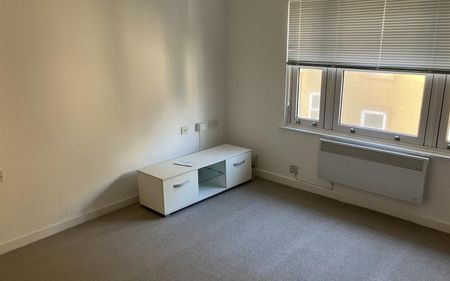 West Street, Worthing - Photo 2