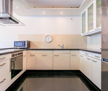Te huur: Appartement Omval in Amsterdam - Photo 1