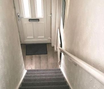 2 bedroom semi-detached house to rent - Photo 4