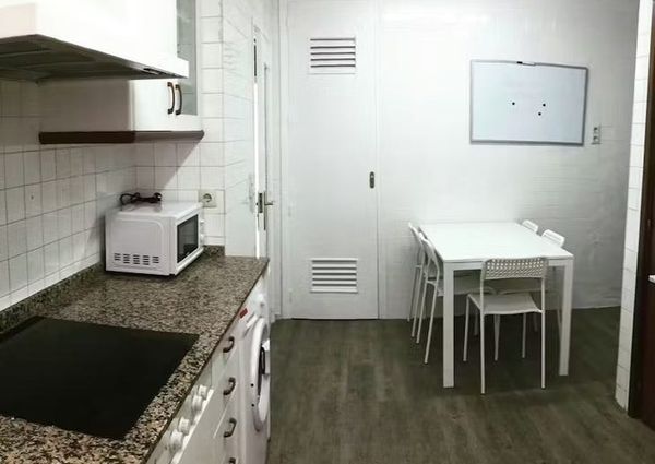 Calle Doctor Moliner, Valencia, Valencian Community 46010