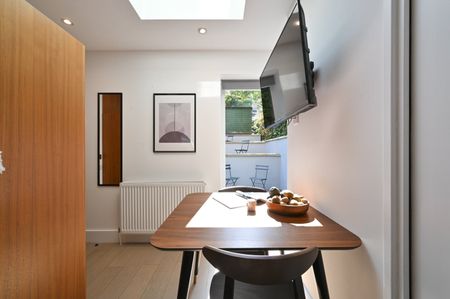 Studio Flat, Dennington Park Road, NW6 - Photo 3