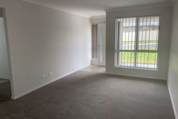 Cute and Spacious! - Photo 1